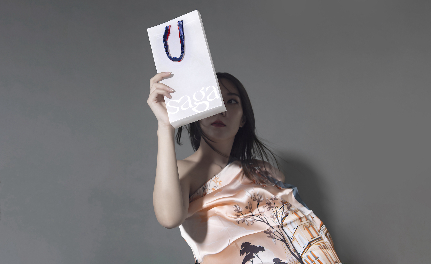 深圳时尚女性品牌设计